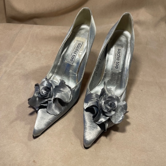 Sacha Too Shoes - Sacha Too Silver Women's Heels with Floral Accent